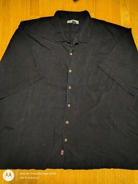 Tommy Bahama Camp Shirt Men XXL Black 100% Silk Short Sleeve Coconut Buttons